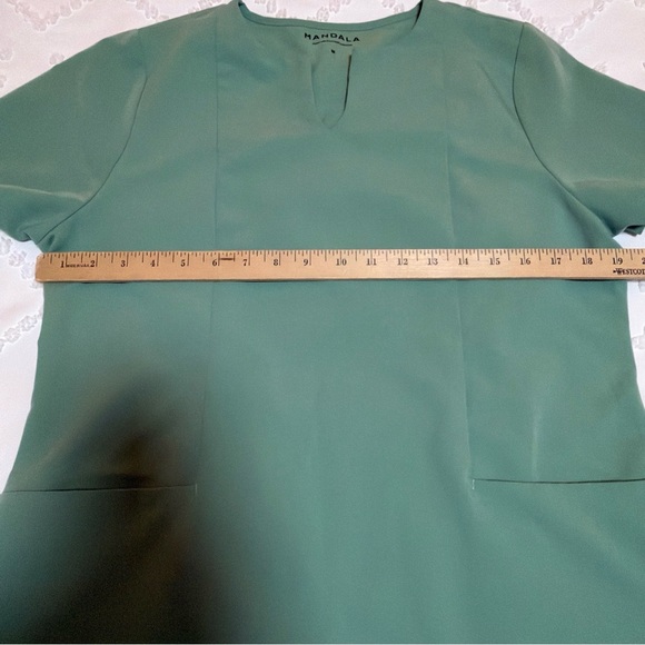 Mandala Women's Mint Green Scrub Set- M - Picture 3 of 13
